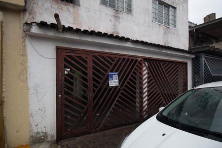 Casa à venda com 216m², 5 quartos e 2 vagas Casa à venda com 216m², 5 quartos e 2 vagasFachada / Placa