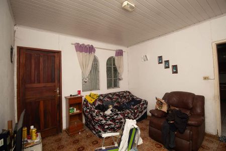 Casa à venda com 216m², 5 quartos e 2 vagas