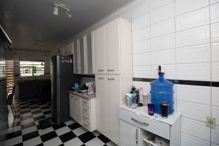 Casa à venda com 216m², 5 quartos e 2 vagas Casa à venda com 216m², 5 quartos e 2 vagasCozinha 1