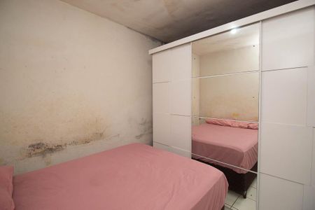 Casa à venda com 216m², 5 quartos e 2 vagas Casa à venda com 216m², 5 quartos e 2 vagasQuarto 1