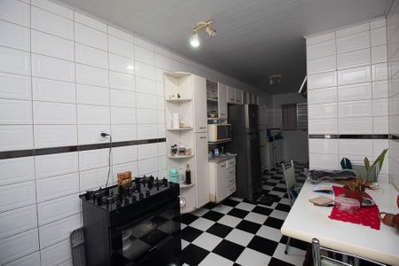 Casa à venda com 216m², 5 quartos e 2 vagas Casa à venda com 216m², 5 quartos e 2 vagasCozinha 1