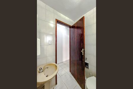 Casa para alugar com 100m², 3 quartos e 2 vagasBanheiro 2