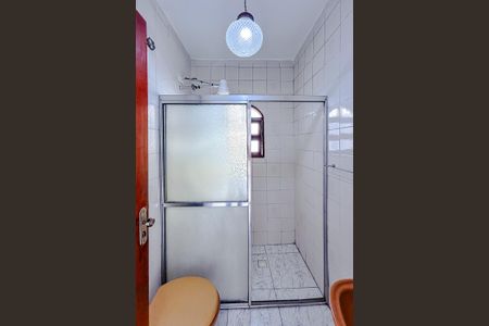 Casa para alugar com 100m², 3 quartos e 2 vagasBanheiro 1