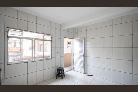 Cozinha de casa para alugar com 2 quartos, 82m² em Parque Vitoria, São Paulo