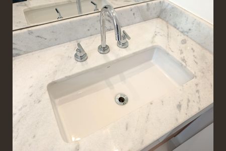 Apartamento para alugar com 142m², 3 quartos e 2 vagas Apartamento para alugar com 142m², 3 quartos e 2 vagasBanheiro da Suíte 1