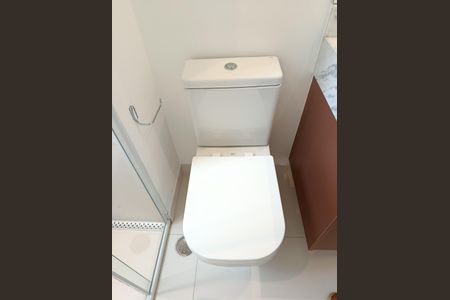 Apartamento para alugar com 142m², 3 quartos e 2 vagas Apartamento para alugar com 142m², 3 quartos e 2 vagasBanheiro da Suíte 1