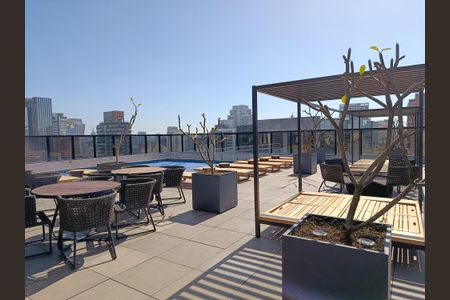 Apartamento para alugar com 142m², 3 quartos e 2 vagas Apartamento para alugar com 142m², 3 quartos e 2 vagasPiscina