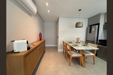 Apartamento para alugar com 75m², 2 quartos e 1 vagaSala