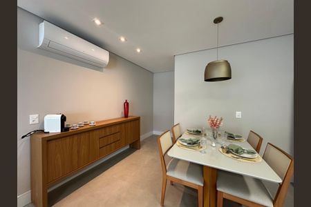 Apartamento para alugar com 75m², 2 quartos e 1 vagaSala