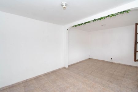 Casa para alugar com 230m², 2 quartos e 1 vagaSala