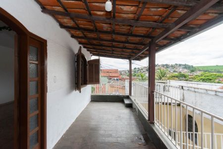 Casa para alugar com 230m², 2 quartos e 1 vagaVaranda