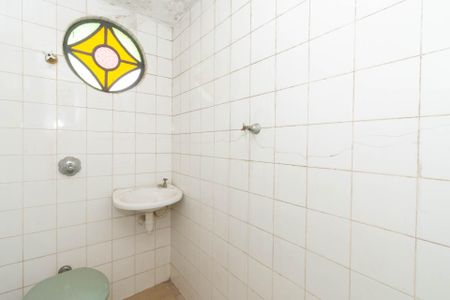 Casa para alugar com 230m², 2 quartos e 1 vagaLavabo