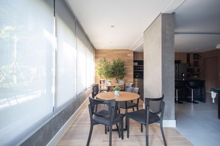 Apartamento para alugar com 112m², 2 quartos e 2 vagasÁrea comum - Salão de festas