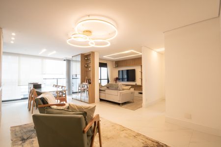 Apartamento para alugar com 112m², 2 quartos e 2 vagasSala