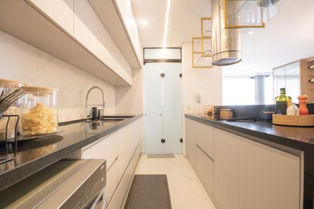 Apartamento para alugar com 112m², 2 quartos e 2 vagasCozinha