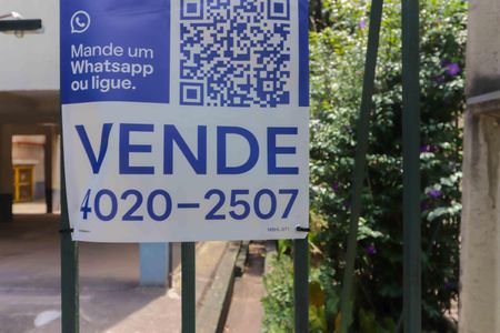 Apartamento à venda com 63m², 2 quartos e 1 vagaFachada - Plaquinha