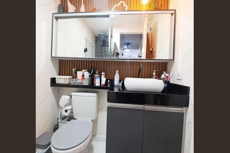 Apartamento à venda com 39m², 2 quartos e 1 vaga Apartamento à venda com 39m², 2 quartos e 1 vagaBanheiro