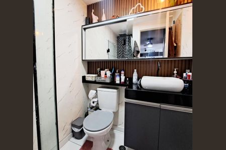 Apartamento à venda com 39m², 2 quartos e 1 vaga Apartamento à venda com 39m², 2 quartos e 1 vagaBanheiro