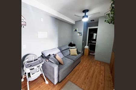 Sala de apartamento para alugar com 2 quartos, 39m² em Padroeira, Osasco