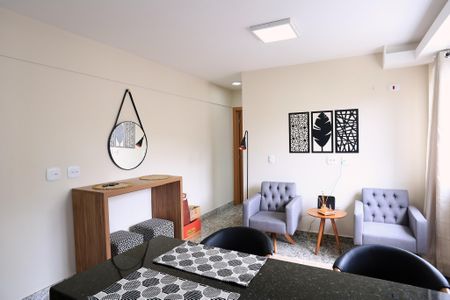 Sala de apartamento para alugar com 1 quarto, 47m² em Savassi, Belo Horizonte