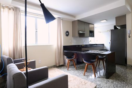 Sala de apartamento para alugar com 1 quarto, 47m² em Savassi, Belo Horizonte