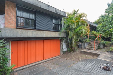 Casa à venda com 280m², 4 quartos e 2 vagasFachada