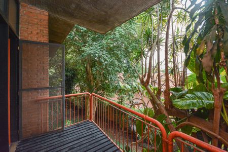 Casa à venda com 280m², 4 quartos e 2 vagasSacada 1