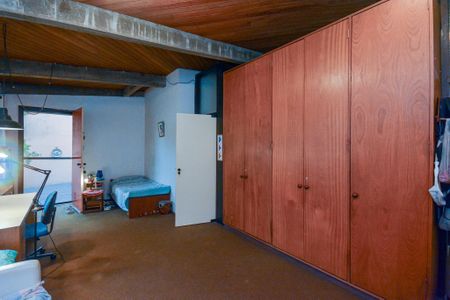 Casa à venda com 280m², 4 quartos e 2 vagasQuarto 2