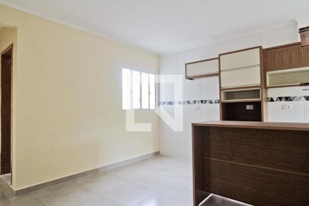 Sala de apartamento para alugar com 2 quartos, 65m² em Vila Mangalot, São Paulo