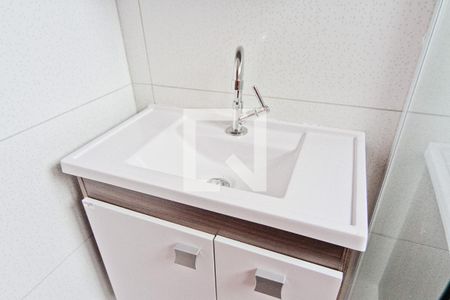 Apartamento para alugar com 65m², 2 quartos e sem vaga Apartamento para alugar com 65m², 2 quartos e sem vagaBanheiro