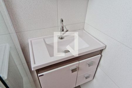 Apartamento para alugar com 65m², 2 quartos e sem vagaBanheiro