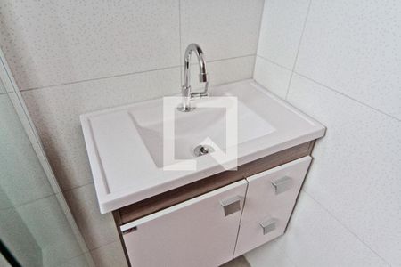 Apartamento para alugar com 65m², 2 quartos e sem vagaBanheiro