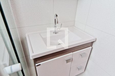 Apartamento para alugar com 65m², 2 quartos e sem vagaBanheiro