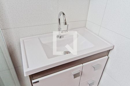 Apartamento para alugar com 65m², 2 quartos e sem vagaBanheiro