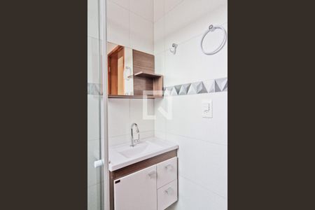 Apartamento para alugar com 65m², 2 quartos e sem vagaBanheiro