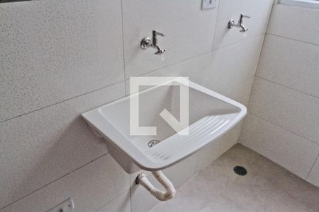 Apartamento para alugar com 65m², 2 quartos e sem vaga Apartamento para alugar com 65m², 2 quartos e sem vagaÁrea de serviço