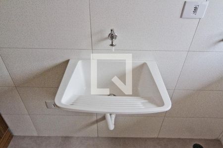 Apartamento para alugar com 65m², 2 quartos e sem vagaÁrea de serviço