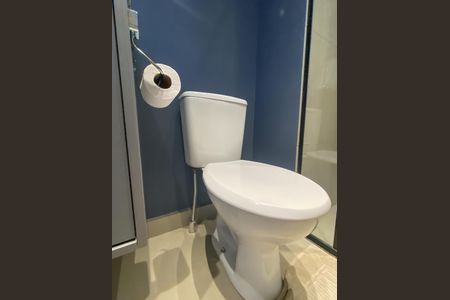 Studio para alugar com 26m², 1 quarto e sem vaga Studio para alugar com 26m², 1 quarto e sem vagaBanheiro da Suíte