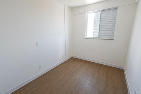 Apartamento à venda com 78m², 3 quartos e 2 vagasquarto 3