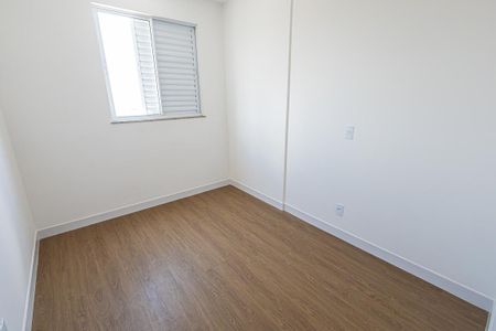 Apartamento à venda com 78m², 3 quartos e 2 vagasquarto 2