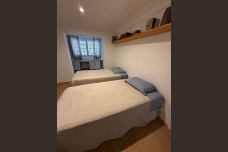 Foto 02 de casa de condomínio à venda com 4 quartos, 370m² em Residencial Nove (Alphaville), Santana de Parnaíba