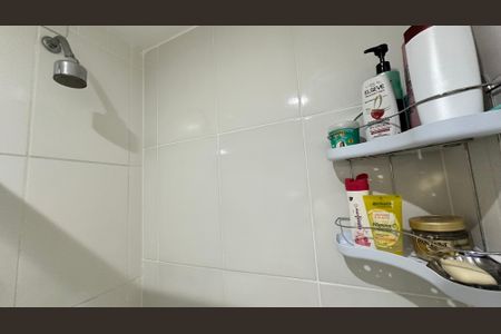 Apartamento à venda com 75m², 3 quartos e 1 vaga Apartamento à venda com 75m², 3 quartos e 1 vagaBanheiro Social
