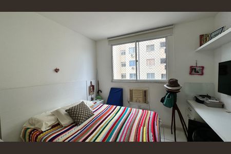 Apartamento à venda com 75m², 3 quartos e 1 vaga Apartamento à venda com 75m², 3 quartos e 1 vagaQuarto 2