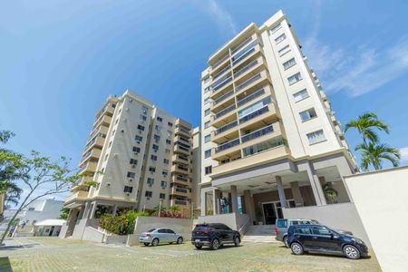 Apartamento à venda com 75m², 3 quartos e 1 vaga Apartamento à venda com 75m², 3 quartos e 1 vagaFachada