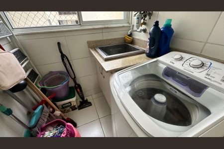 Apartamento à venda com 75m², 3 quartos e 1 vaga Apartamento à venda com 75m², 3 quartos e 1 vagaÁrea de Serviço