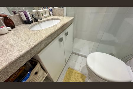 Apartamento à venda com 75m², 3 quartos e 1 vaga Apartamento à venda com 75m², 3 quartos e 1 vagaBanheiro quarto 2