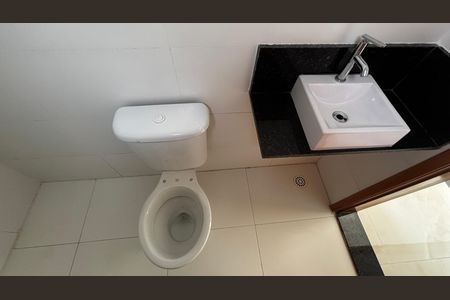 Apartamento à venda com 95m², 2 quartos e 2 vagas Apartamento à venda com 95m², 2 quartos e 2 vagasBanheiro