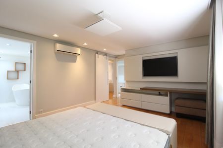 Apartamento à venda com 210m², 3 quartos e 3 vagasQuarto 3 - Suíte