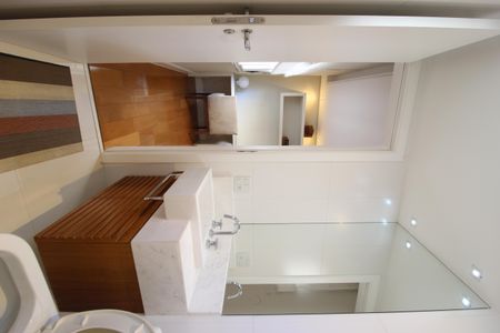 Apartamento à venda com 210m², 3 quartos e 3 vagasBanheiro da Suíte 2