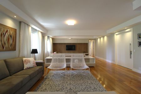 Apartamento à venda com 210m², 3 quartos e 3 vagasSala